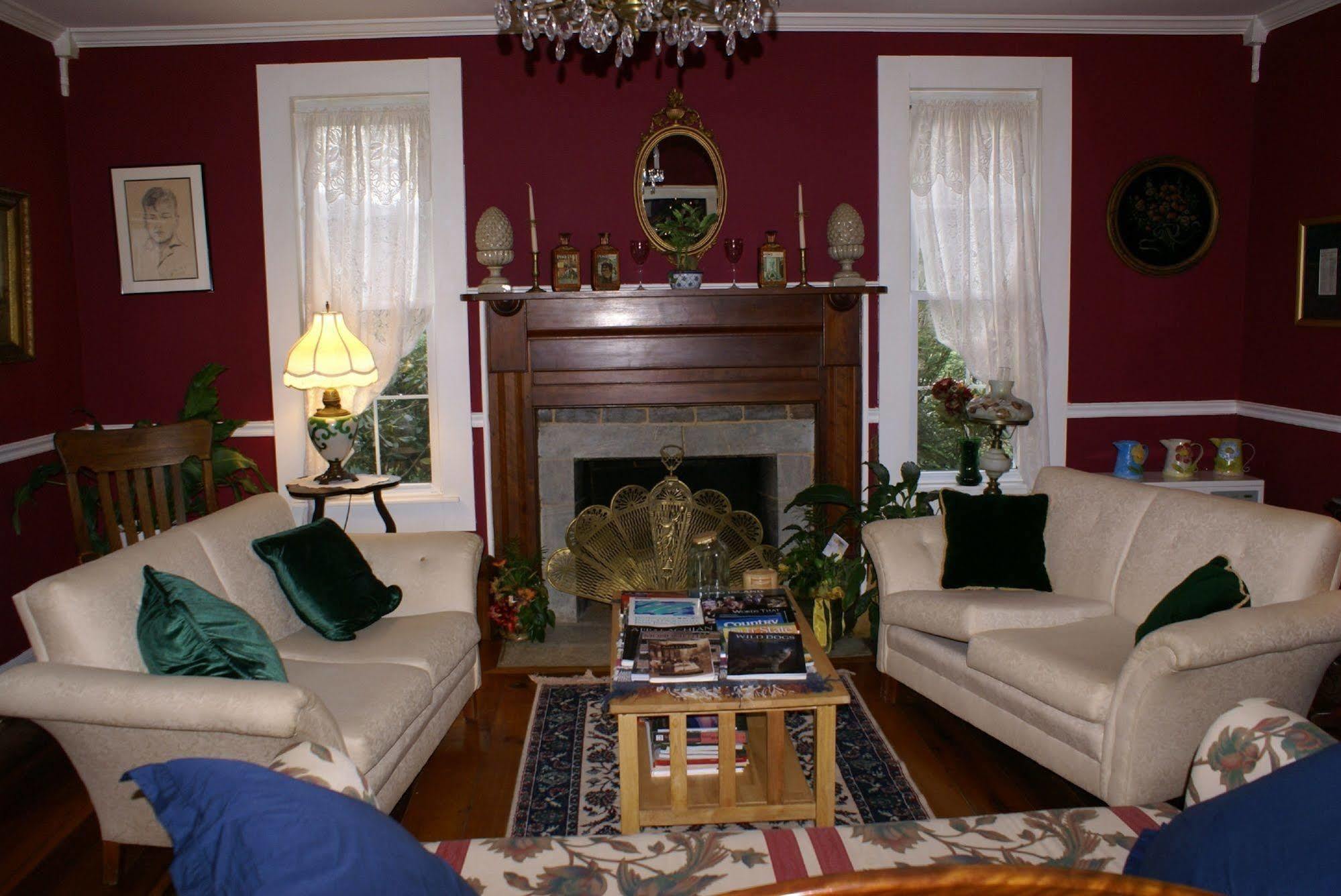 Buffalo Tavern Bed And Breakfast West Jefferson Room photo